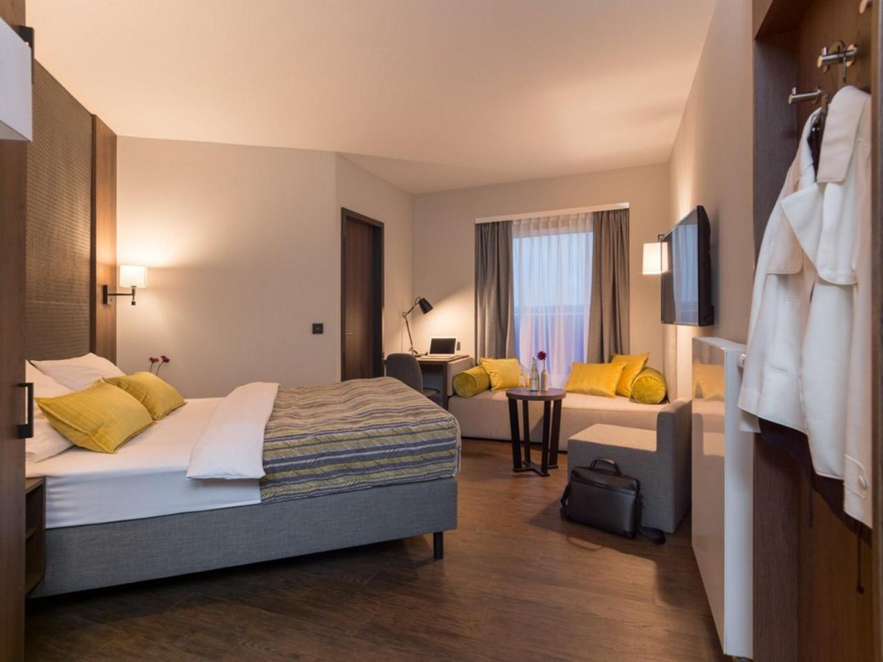 Hotel Smartino Швебиш-Халль Экстерьер фото